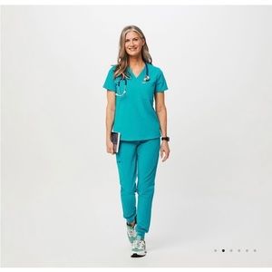 Teal Figs scrubs, Full set, size small